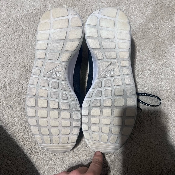 Nike Roshe One - Picture 8 of 11